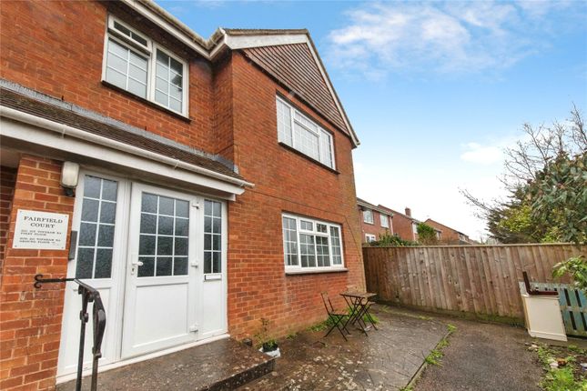 2 bed property, in Topsham Road, £190,000