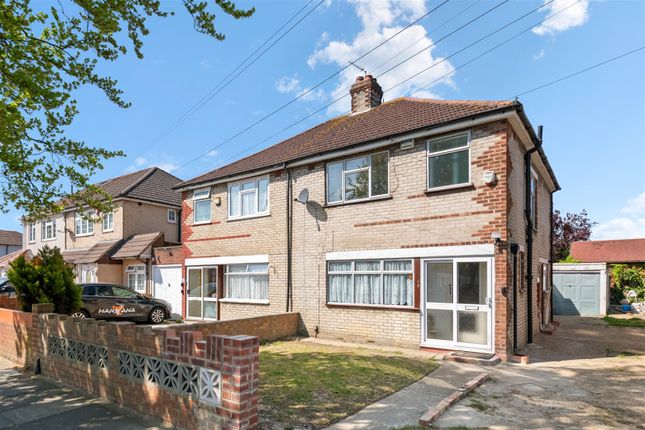 3 bed property, in Shakespeare Avenue, £575,000