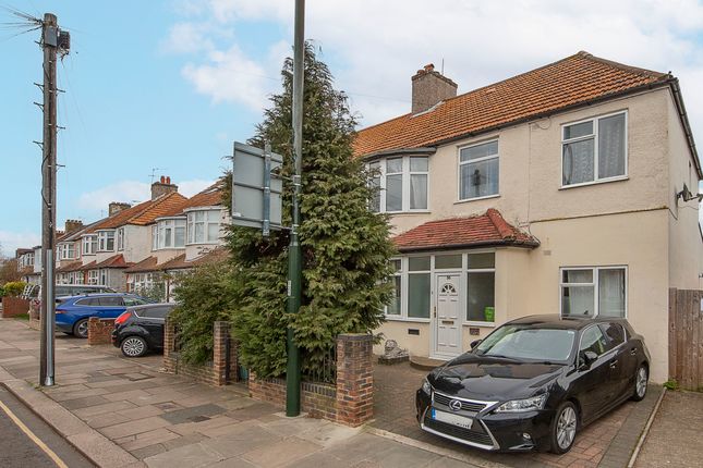 6 bed property, in Waldegrave Road, £1,195,000
