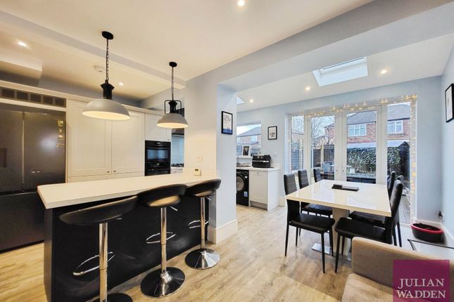 3 bed property, in Deane Avenue, £365,000