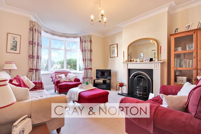 3 bed property, in Kingscote Road, £535,000
