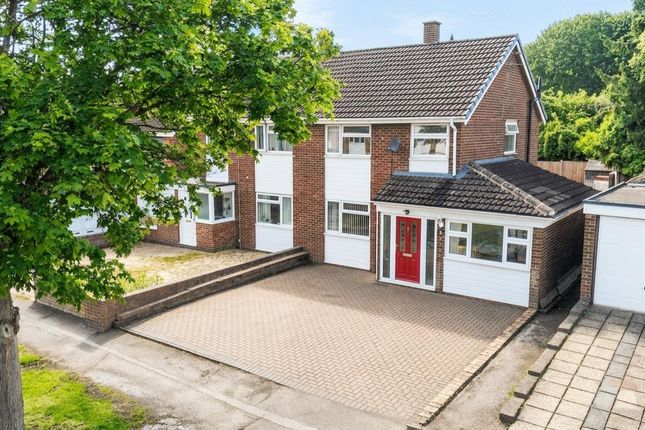 3 bed property, in Whaddon Way, £350,000