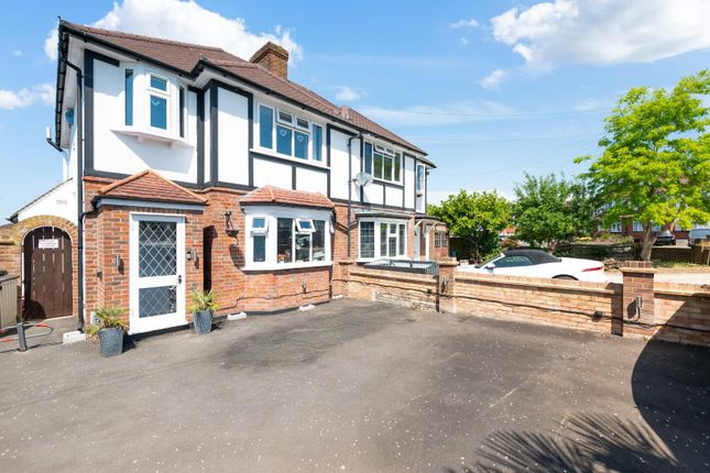 3 bed property, in Thorndon Gardens, £750,000