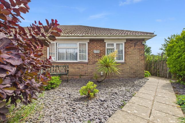 2 bed property, in Tristram Close, £294,000
