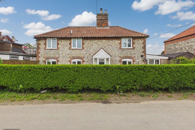 2 bed property, in Old Turnpike Road, £295,000