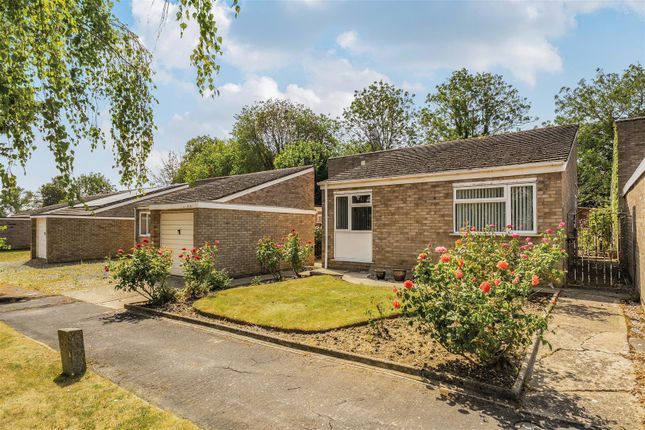 3 bed property, in Jenkyn Road, £350,000
