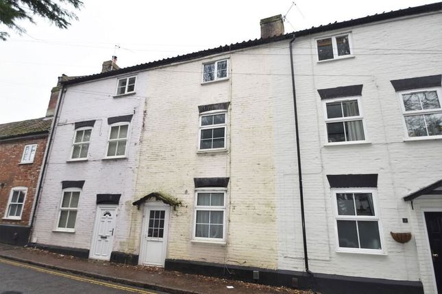 3 bed property, in George Hill, £112,000