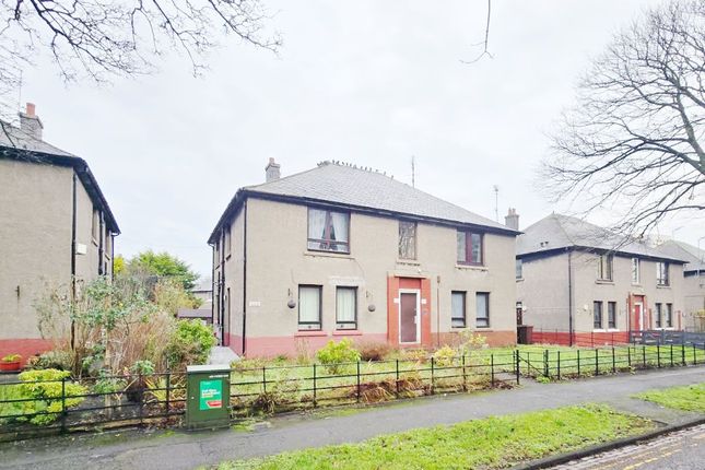 2 bed property, in 141, £33,000