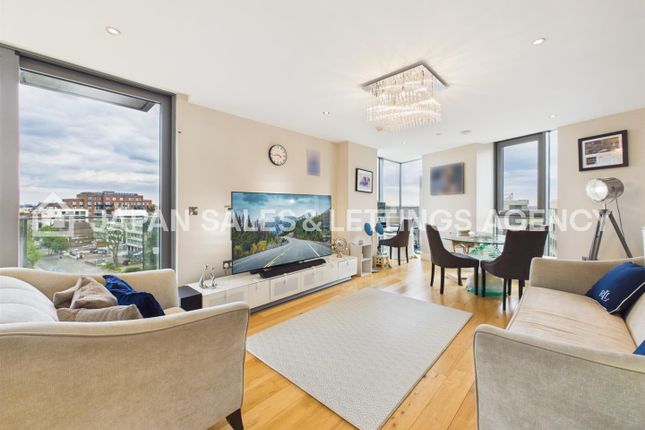 2 bed property, in Arc Tower, £745,000