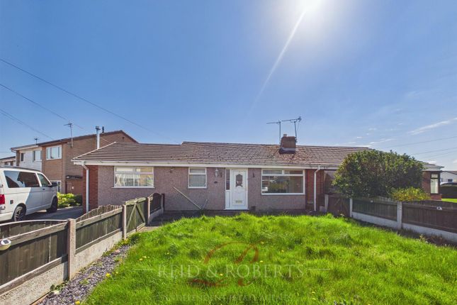 2 bed property, in Uplands Avenue, £190,000