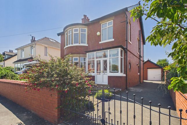 3 bed property, in Longlands Crescent, £415,000
