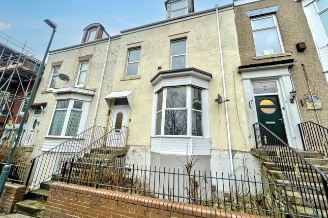 5 bed property, in Dean Terrace, £125,000