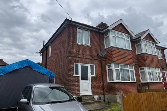 3 bed property, in 99 Horsebridge Hill, £140,000