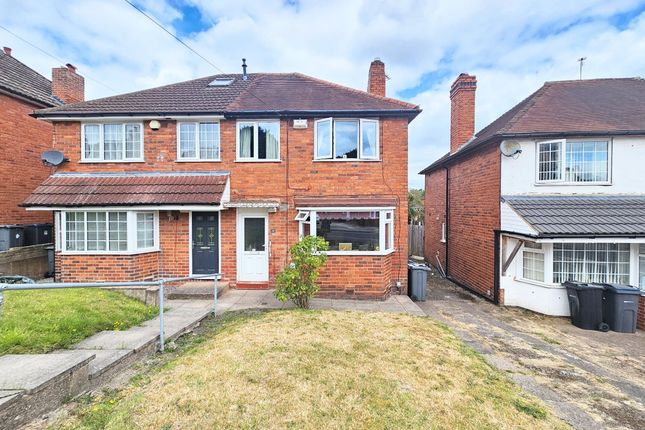 3 bed property, in Holmesfield Road, £220,000