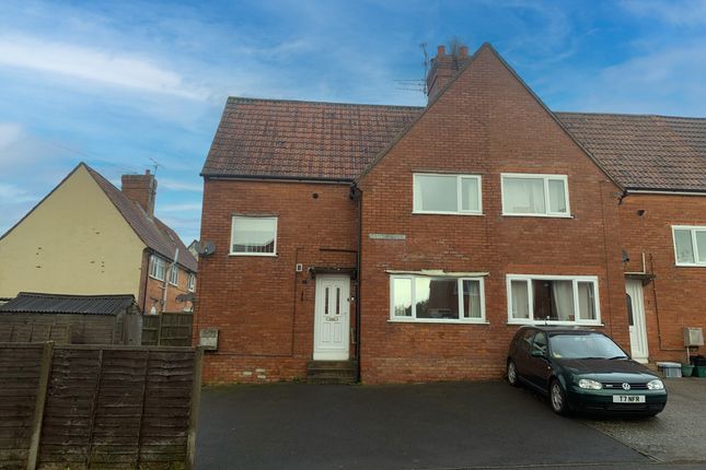 2 bed property, in 1 Westfield Grove, £100,000