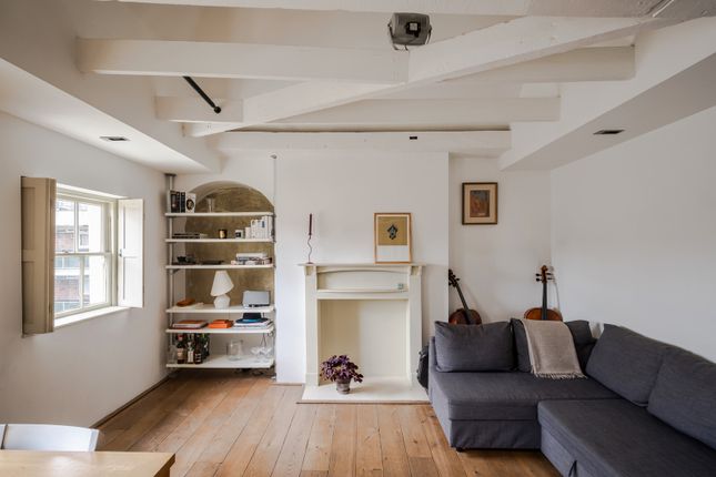1 bed property, in Charles Square II, £550,000