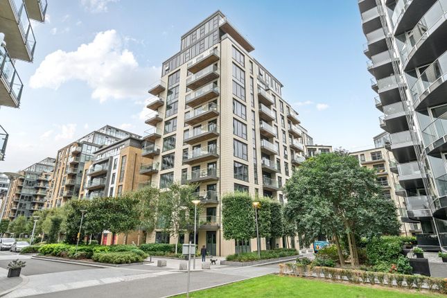 1 bed property, in Juniper Drive, £425,000