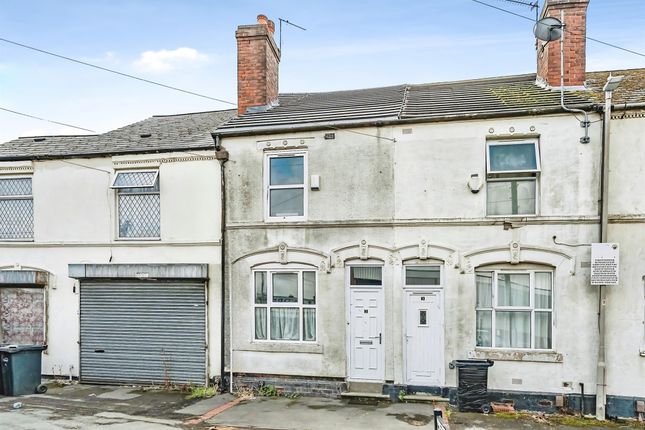 2 bed property, in Edward Street, £75,000