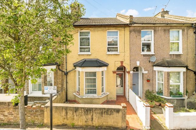 3 bed property, in Hargwyne Street, £825,000