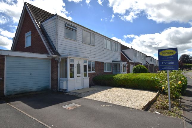 3 bed property, in Campbell Road, £175,000