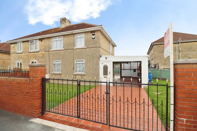 3 bed property, in Meadow Vale, £300,000