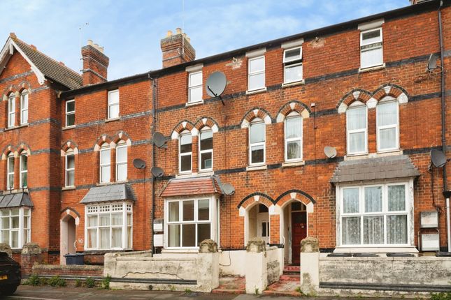 3 bed property, in Cromwell Street, £270,000
