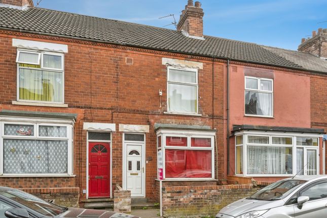 3 bed property, in Smith Street, £105,000