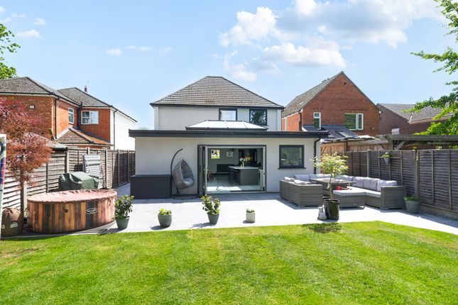4 bed property, in Albion Road, £750,000
