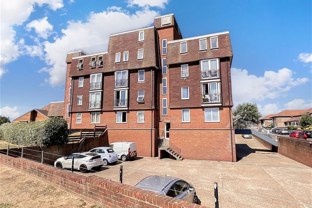 1 bed property, in Balcombe Road, £125,000