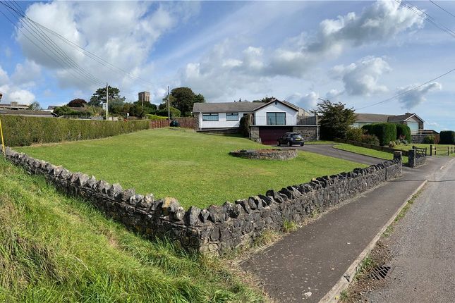 3 bed property, in The Pound, £530,000