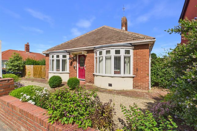 2 bed property, in St. Marys Avenue, £349,950