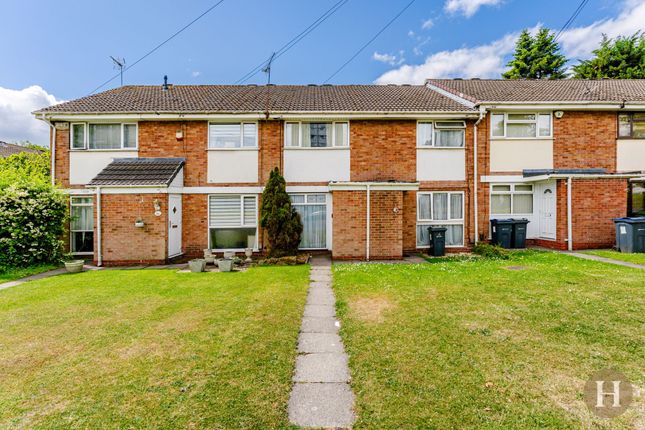2 bed property, in Priory Road, £250,000