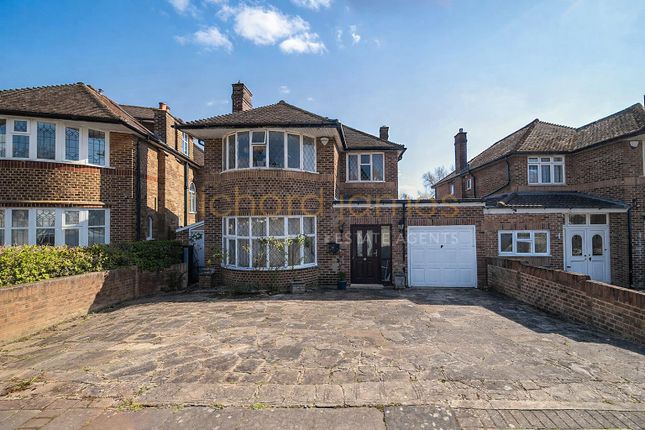 4 bed property, in Michleham Down, £1,200,000