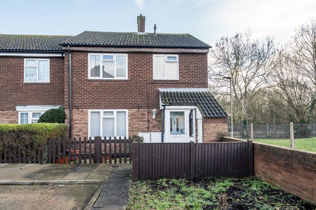 3 bed property, in Pilgrims Way, £285,000
