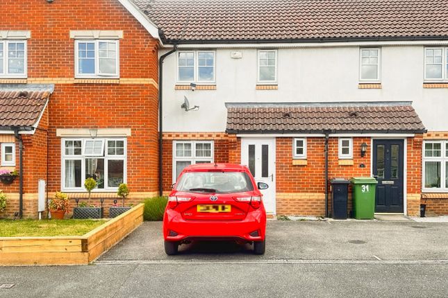 2 bed property, in Tattershall Road, £290,000
