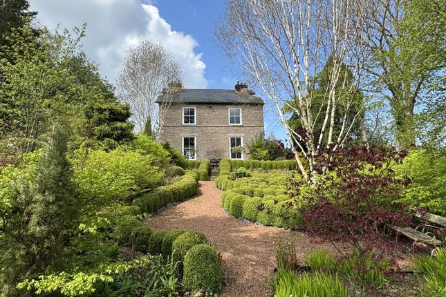 6 bed property, in Soulby, £875,000