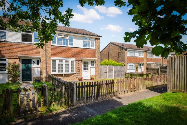 3 bed property, in Leith Grove, £400,000