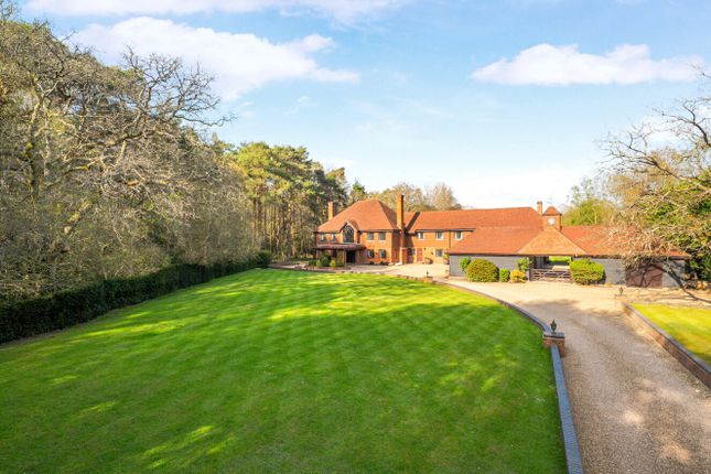 7 bed property, in Brookwood, £2,750,000