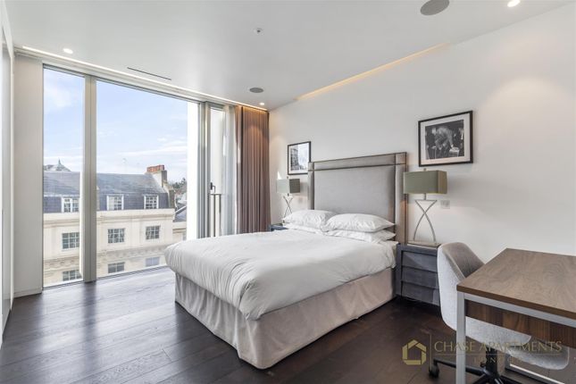 2 bed property, in Nova Building, £1,700,000