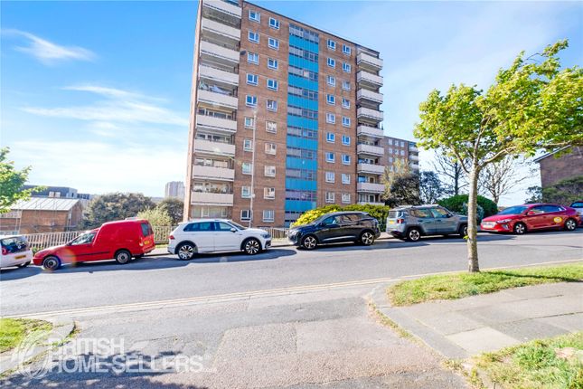 2 bed property, in Grove Hill, £270,000