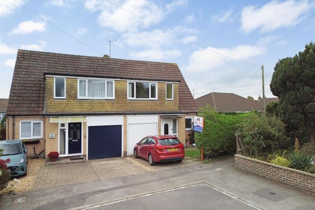 3 bed property, in Weywood Lane, £425,000