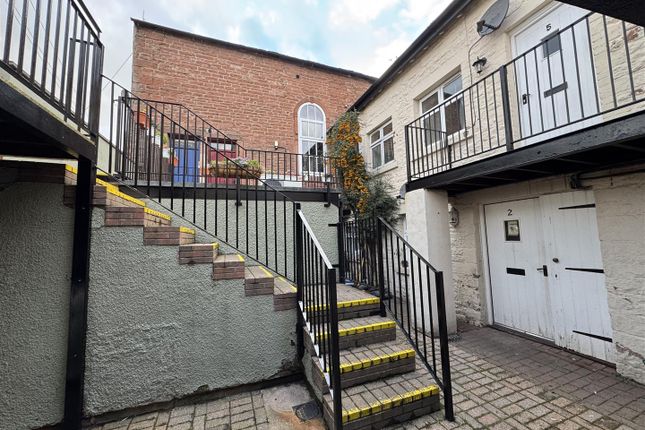 1 bed property, in Princess Street, £89,995