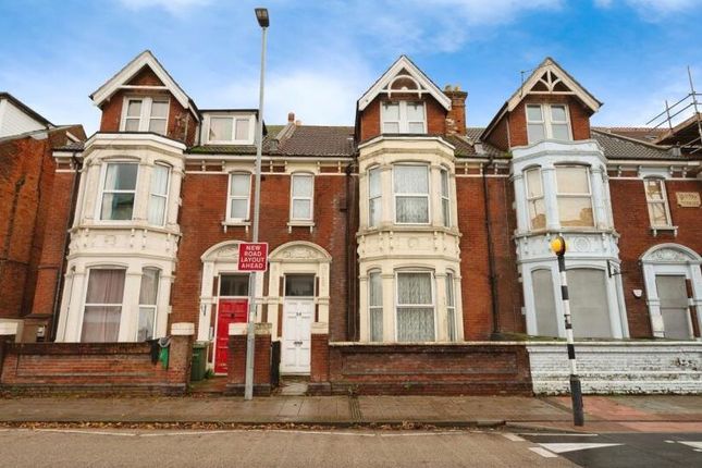 5 bed property, in 98 Victoria Road North, £275,000