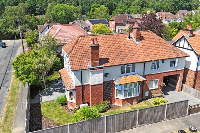 5 bed property, in Holly Road, £810,000