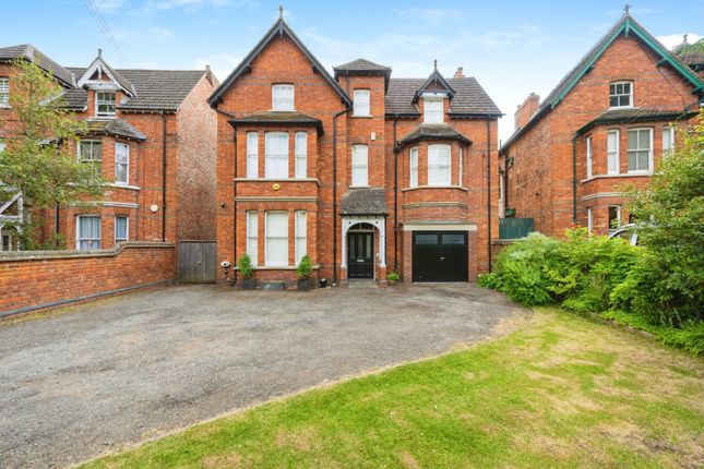 11 bed property, in Lansdowne Road, £950,000