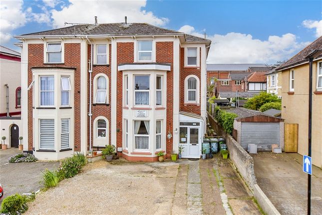 6 bed property, in Leed Street, £415,000