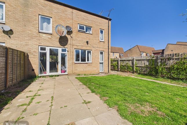 4 bed property, in Paynels, £210,000