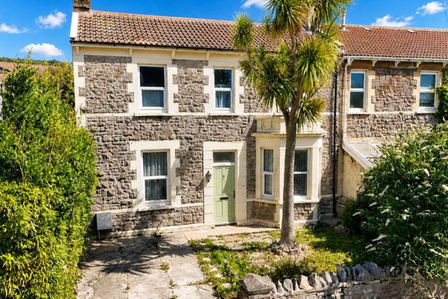 3 bed property, in Clarendon Road, £275,000
