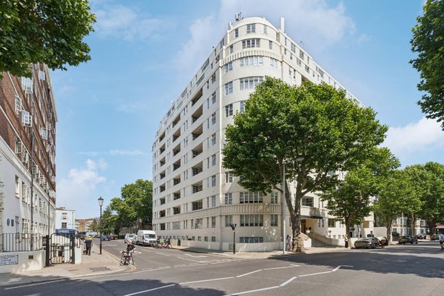 Studio, in Sloane Avenue Mansions, £300,000