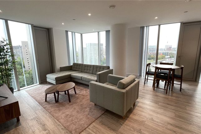 2 bed property, in The Blade, £372,000